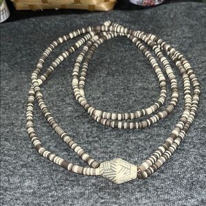 Elegant Brown and Cream Beaded Necklace